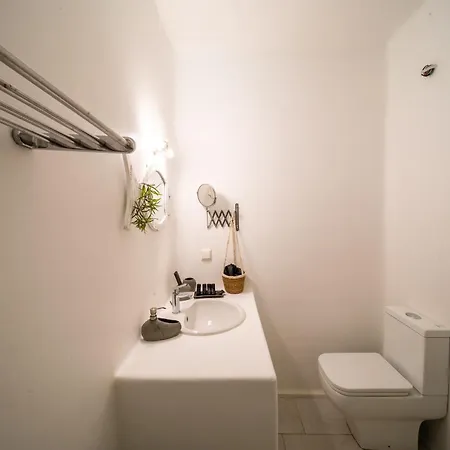 Lydia 4 Bed With Pool In Psarrou Ag Lazaros Villa